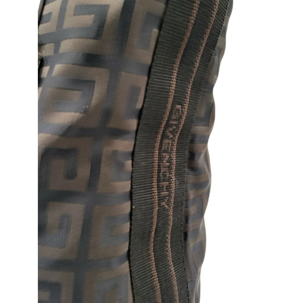 Givenchy auth way